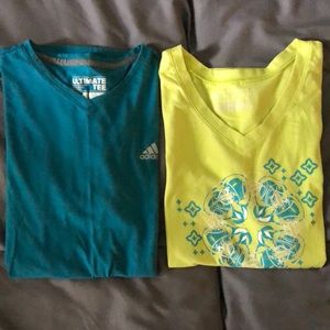 Women’s athletic v-neck tees